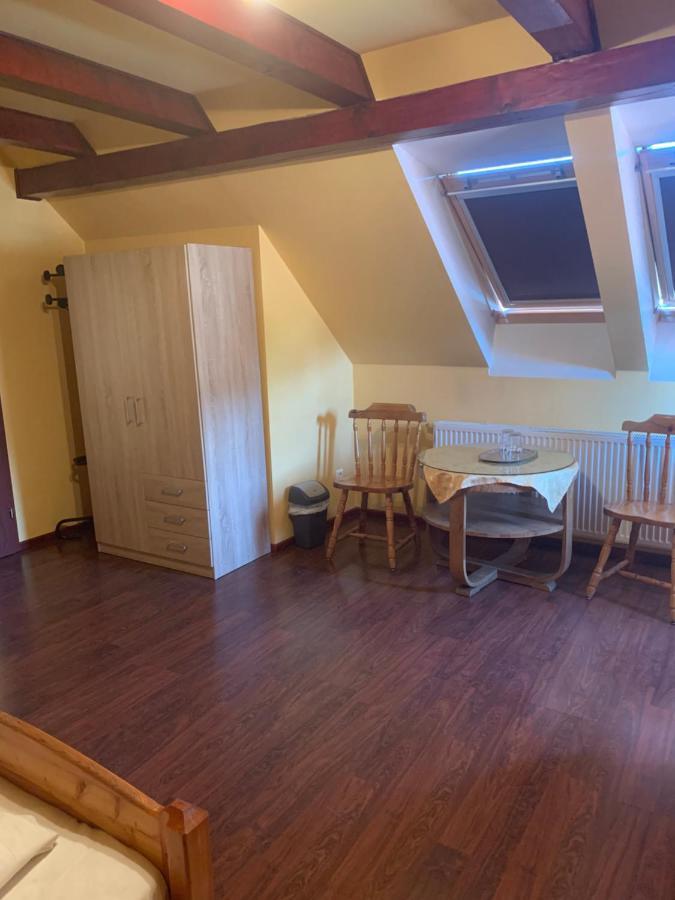Casa Lenke Hotell Săcele Exteriör bild